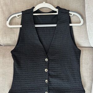 Zara Textured Black Button Up Tank